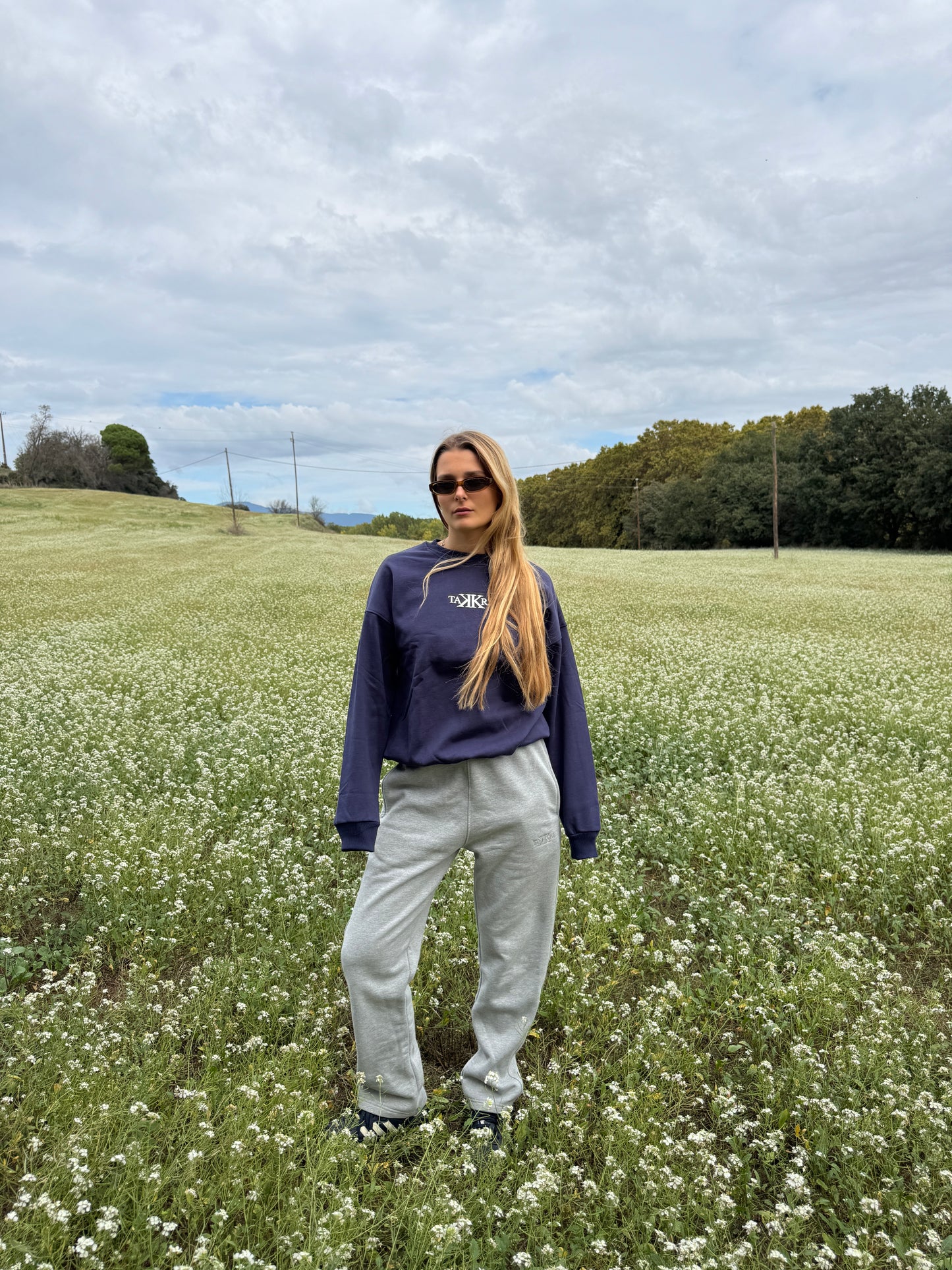 Wings Crewneck Navy Blue